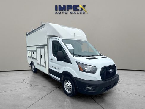 Used 2023 Ford Transit 350 RWD image 4