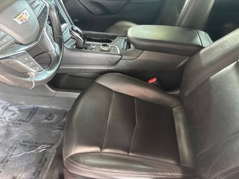 Used 2021 Cadillac XT5 Premium Luxury FWD image 7