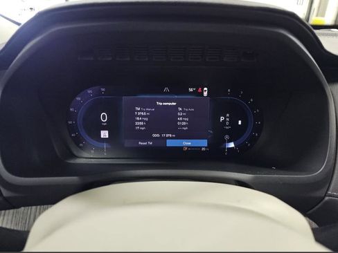 Used 2024 Volvo XC90 B6 Ultimate w/ Protection Package Premier image 4