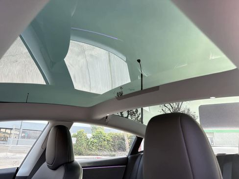 Used 2025 Tesla Model 3 Long Range image 10