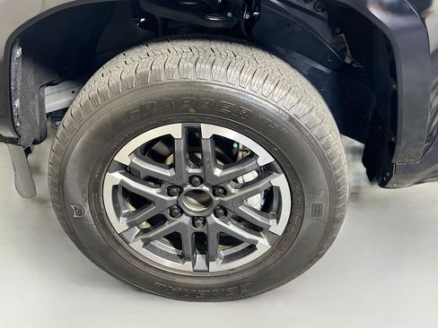 Used 2024 Toyota Tacoma TRD Sport RWD image 13