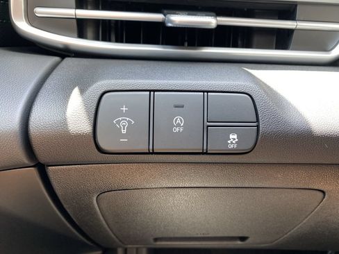 New 2026 Hyundai Elantra SE FWD image 19