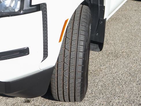 Used 2022 Nissan Frontier S w/ Technology Package RWD image 45