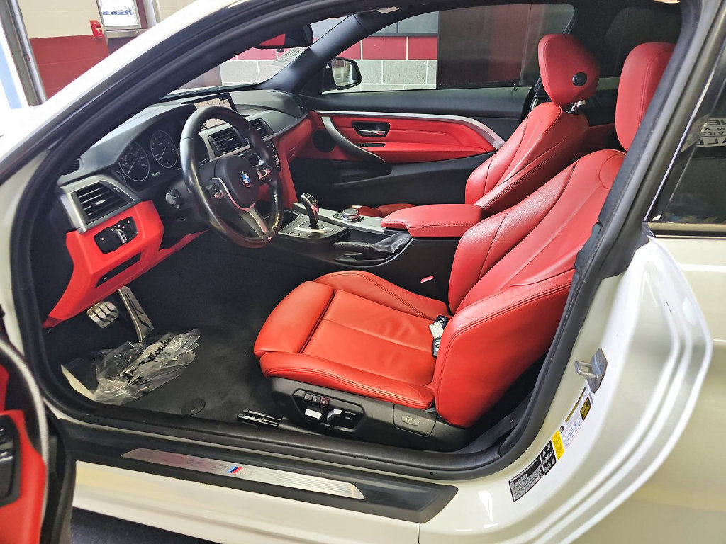 Used 2019 BMW 430i xDrive Coupe w/ M Sport Package AWD/4WD image 10