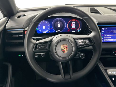 Certified 2025 Porsche Macan Electric image 18