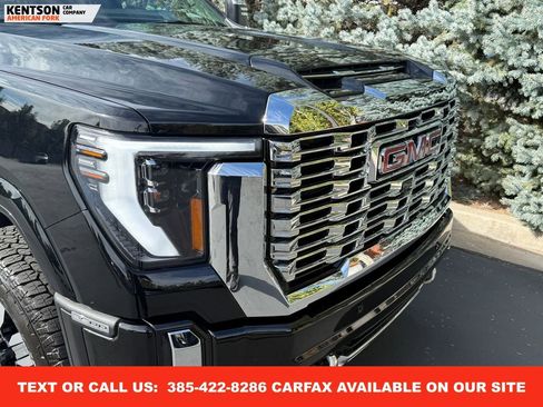 Used 2025 GMC Sierra 3500 Denali image 15