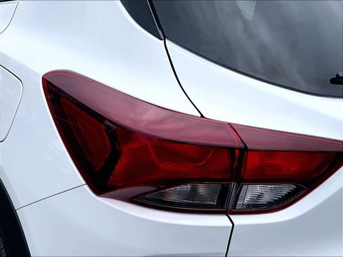 Used 2024 Chevrolet TrailBlazer LT w/ LT Cold Weather Package image 34