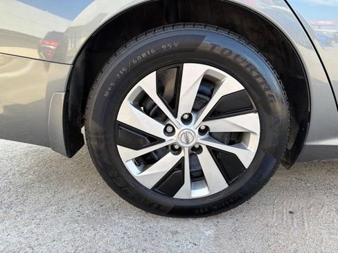 Used 2021 Nissan Altima 2.5 S w/ Driver Assist Package FWD image 9