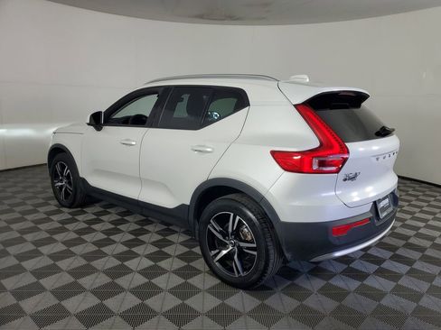 Used 2023 Volvo XC40 B5 Core w/ Climate Package image 6