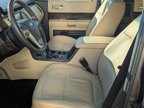Used 2018 Ford Flex Limited w/ Equipment Group 301A image 10