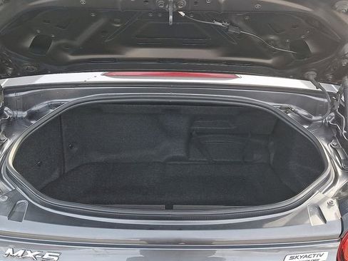 Used 2017 MAZDA MX-5 Miata RF Grand Touring image 28