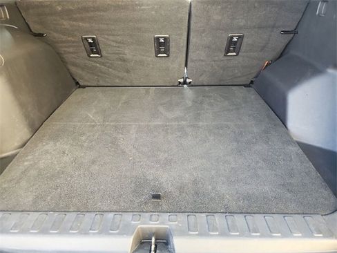 Certified 2019 Chevrolet Equinox LS image 24