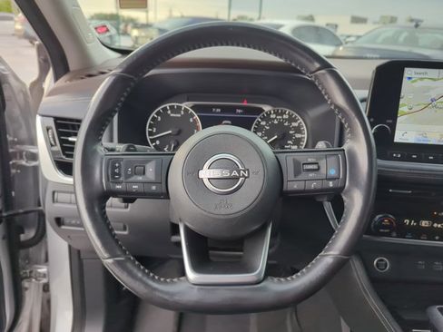 Used 2023 Nissan Rogue SL w/ SL Premium Package FWD image 15