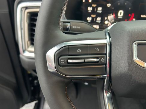 New 2026 GMC Canyon Denali image 17