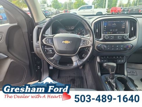 Used 2021 Chevrolet Colorado Z71 AWD/4WD image 17