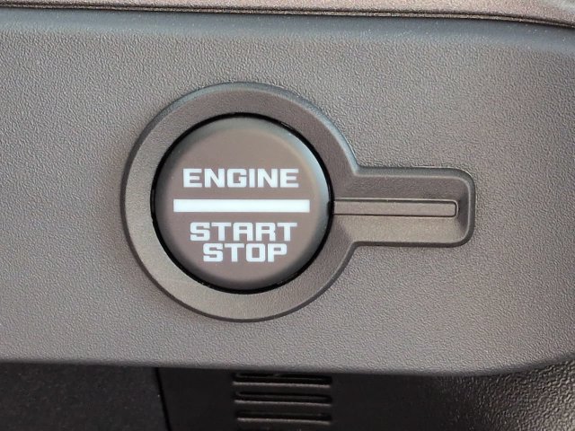 Used 2025 Ford Bronco Badlands AWD/4WD image 34
