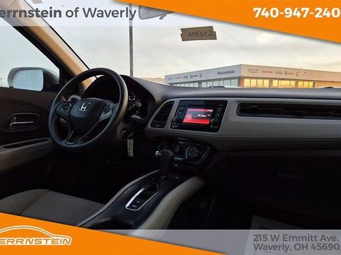 Used 2022 Honda HR-V LX image 24