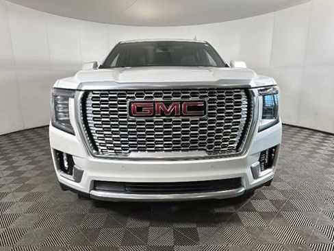 Used 2023 GMC Yukon Denali w/ Max Trailering Package AWD/4WD image 8