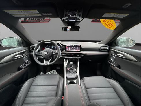 Used 2024 Dodge Hornet R/T Plus w/ Tech Pack Plus w/o Parking image 29