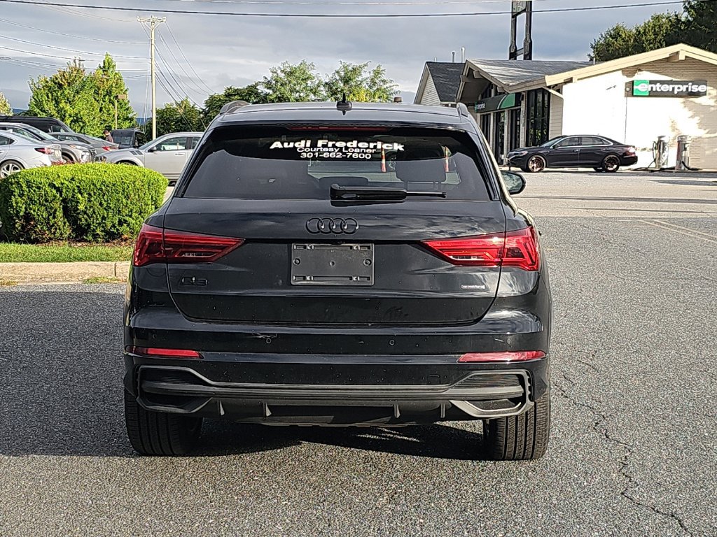 Certified 2025 Audi Q3 2.0T Premium w/ Convenience Package AWD/4WD image 14