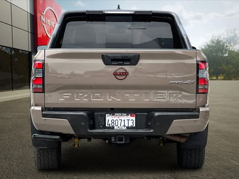 Certified 2023 Nissan Frontier PRO-4X w/ Technology Package AWD/4WD image 8