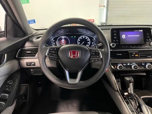 Used 2018 Honda Accord LX image 21