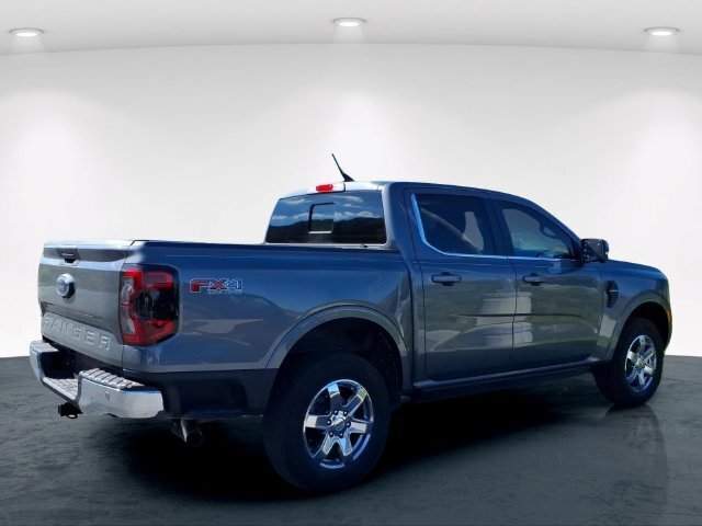 Used 2025 Ford Ranger Lariat w/ FX4 Off-Road Package AWD/4WD image 9
