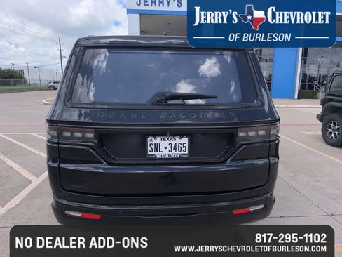 Used 2023 Jeep Grand Wagoneer Series II w/ Quick Order Packagew 28T AWD/4WD image 7