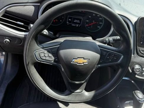 Used 2019 Chevrolet Malibu LS w/ Driver Confidence Package II FWD image 17