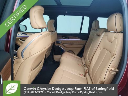 Certified 2025 Jeep Grand Cherokee Summit AWD/4WD image 30