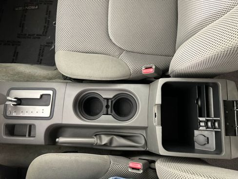 Used 2017 Nissan Frontier SV w/ SV Value Truck Package RWD image 16