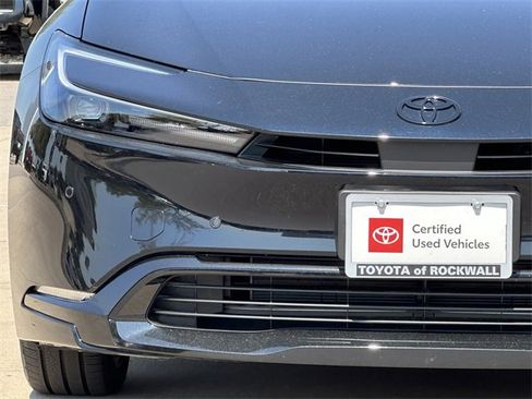 Certified 2025 Toyota Prius AWD image 8