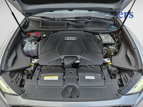 Used 2020 Audi Q8 Premium Plus image 8