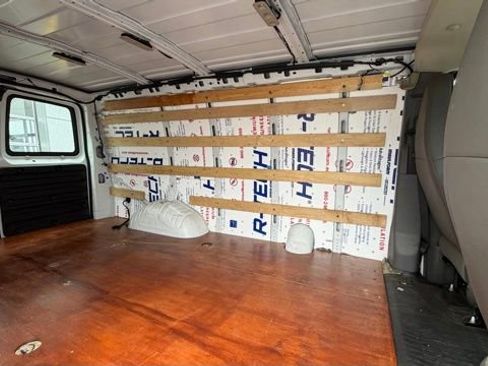 Used 2018 GMC Savana 2500 w/ Driver Convenience Package image 14