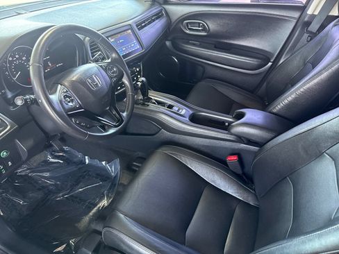 Used 2019 Honda HR-V EX-L image 9