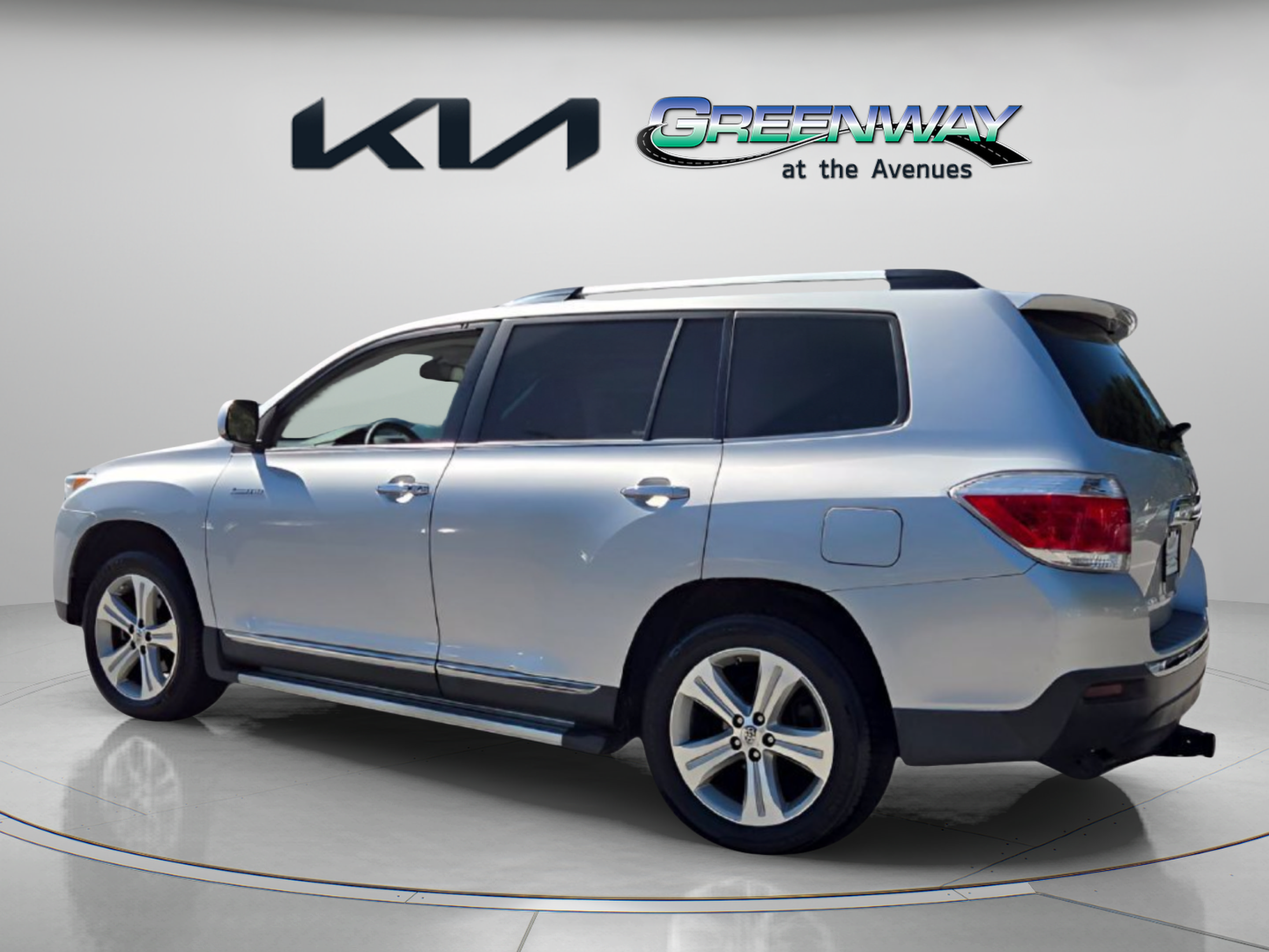 Used 2013 Toyota Highlander Limited AWD/4WD image 5
