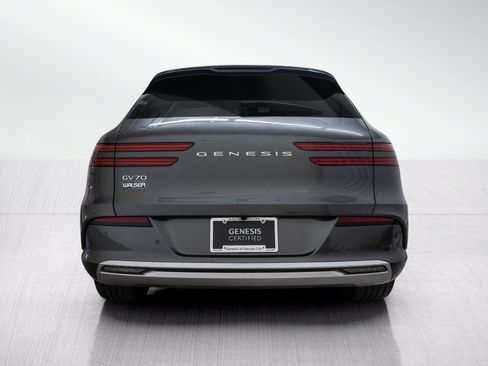 Used 2025 Genesis Electrified GV70 w/ Prestige Package AWD/4WD image 4