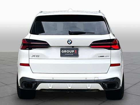 Used 2026 BMW X5 sDrive40i w/ M Sport Package RWD image 4