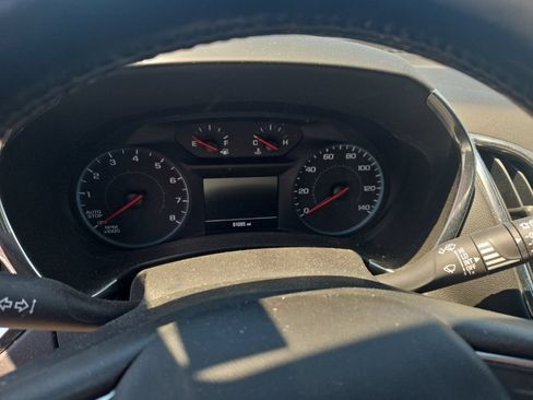 Used 2018 Chevrolet Equinox LT AWD/4WD image 16