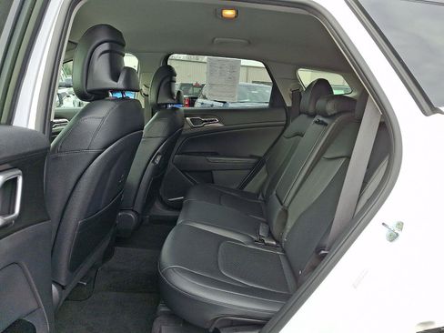 Used 2023 Kia Sportage EX image 22
