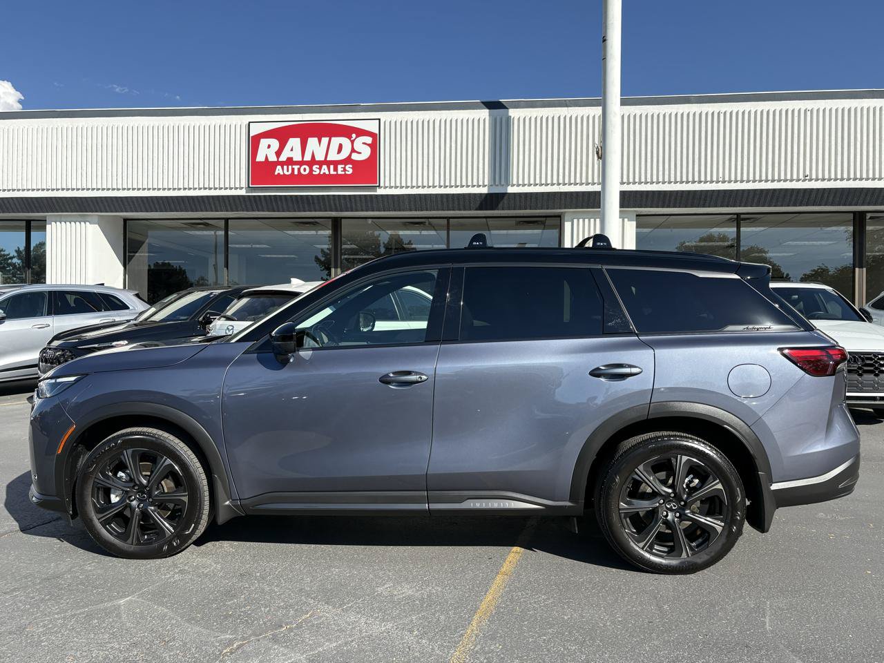 Used 2026 INFINITI QX60 Autograph w/ Dark Cargo Package AWD/4WD image 18