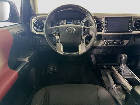 Certified 2021 Toyota Tacoma SR5 image 20