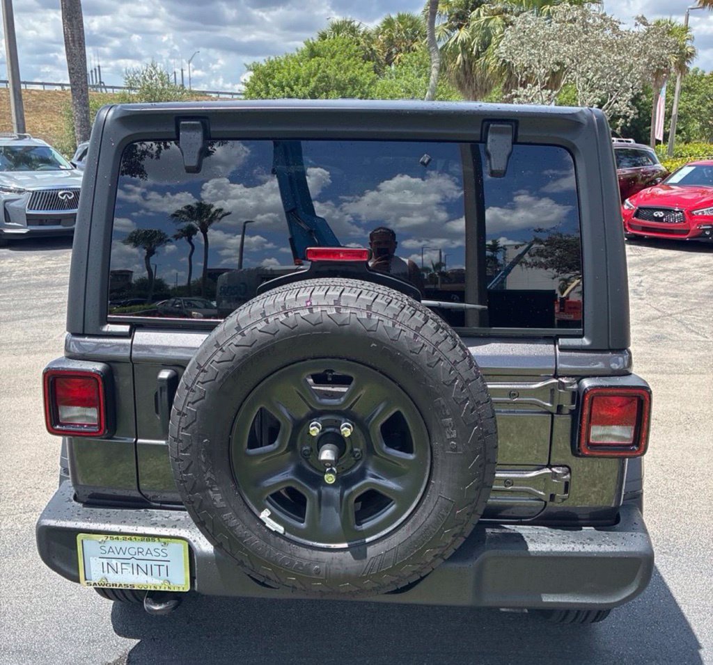 Used 2026 Jeep Wrangler Unlimited Sport AWD/4WD image 6