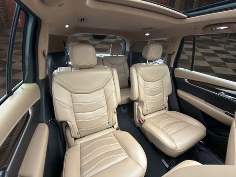 Certified 2021 Cadillac XT6 Premium Luxury w/ Platinum Package FWD image 18