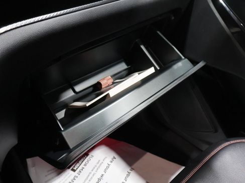 Used 2022 Ford Explorer ST-Line image 38