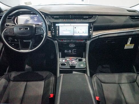 New 2026 Jeep Grand Cherokee L Limited image 13