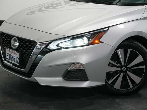 Used 2021 Nissan Altima 2.5 SV FWD image 10