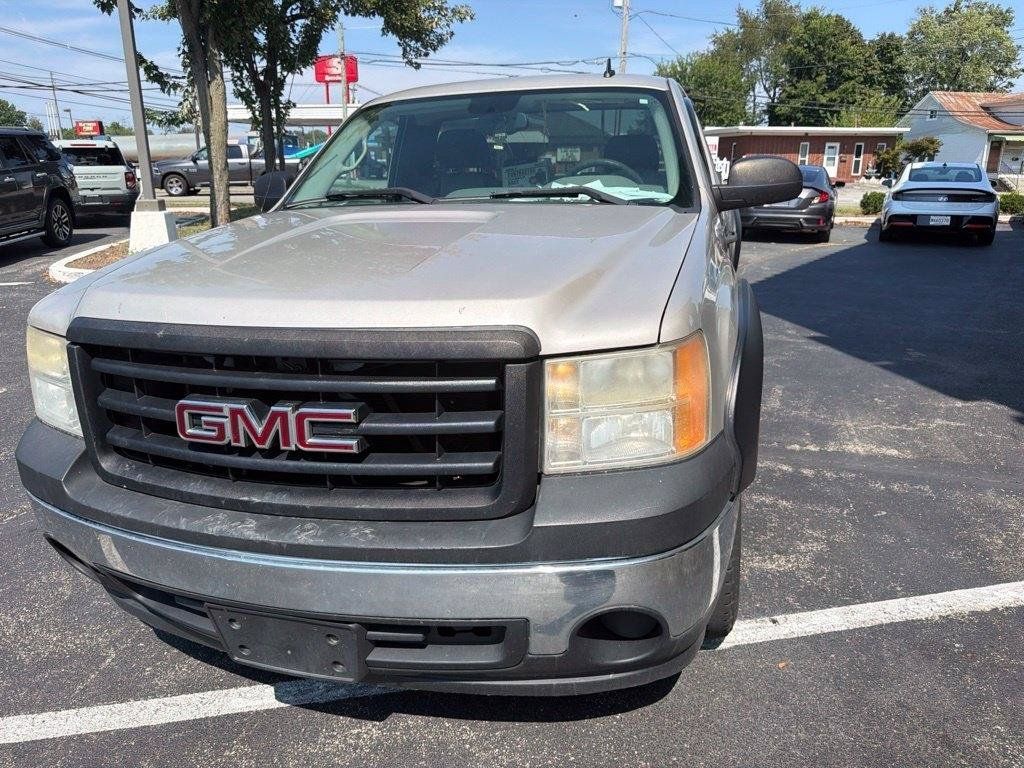 Used 2008 GMC Sierra 1500 W/T w/ Work Truck Preferred Package RWD image 3