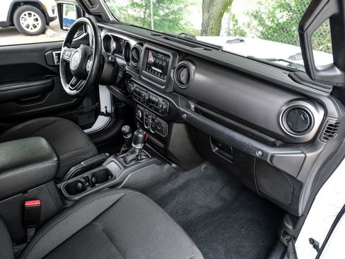Used 2022 Jeep Gladiator Sport AWD/4WD image 23