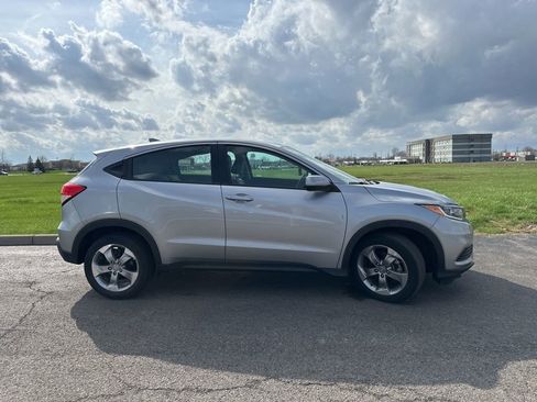 Used 2022 Honda HR-V LX image 11